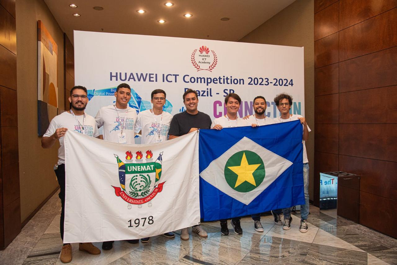Equipe da UNEMAT na etapa nacional da Huawei ICT Competition